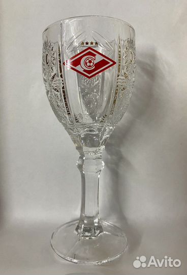 Хрустальные рюмки 
