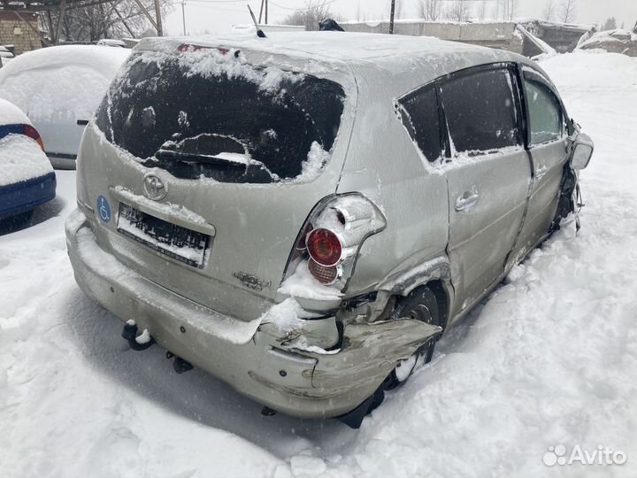 В разборе toyota corolla verso 3zzfe