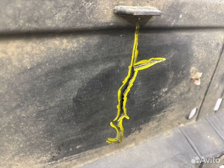 Защита антигравийная правая Audi A4 B8 3 2009