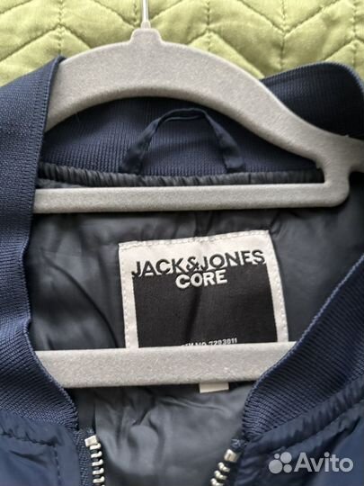 Бомбер jack jones