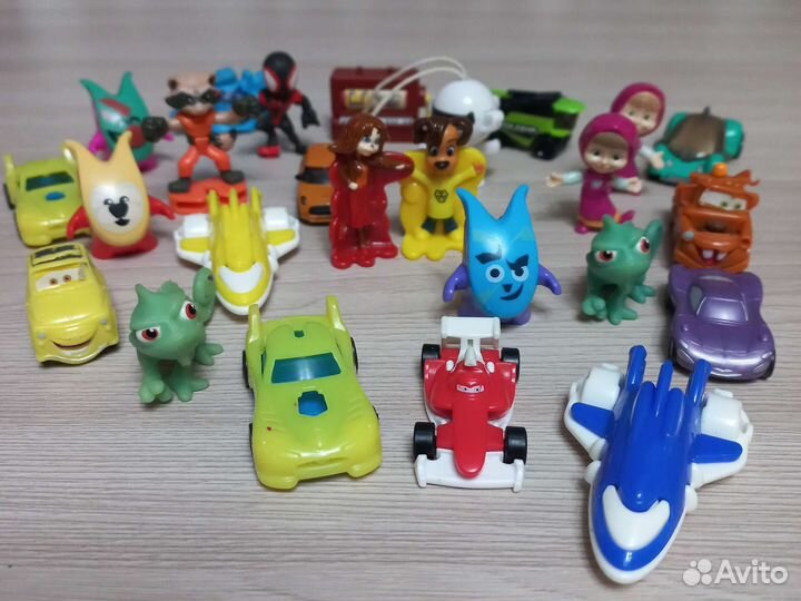 Игрушки из киндера