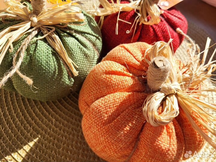 Тыква декоративная на хэллоуин