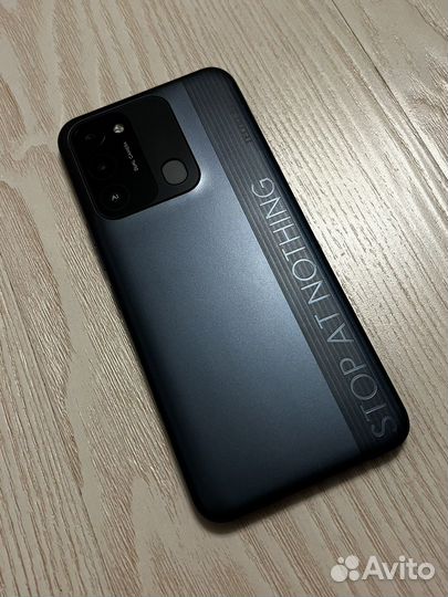 Телефон techno spark 8c