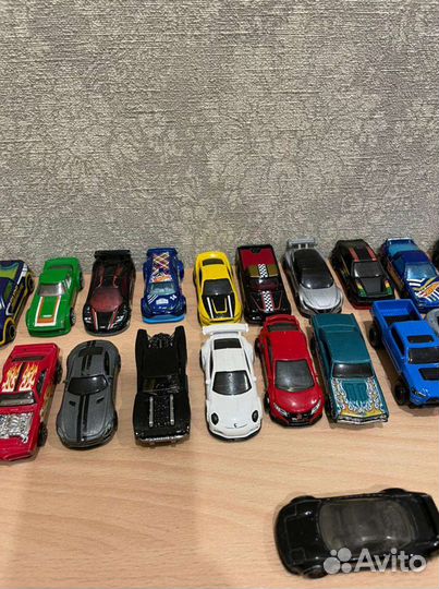 Машинки hot wheels
