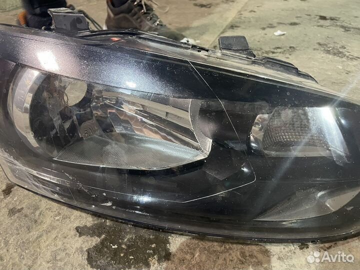 Фара левая/правая Volkswagen Polo 2011