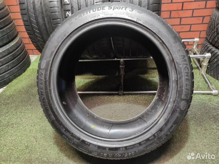 Michelin Latitude Sport 3 265/45 R20 и 295/40 R20 106Y