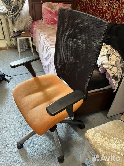 Компьютерный стул