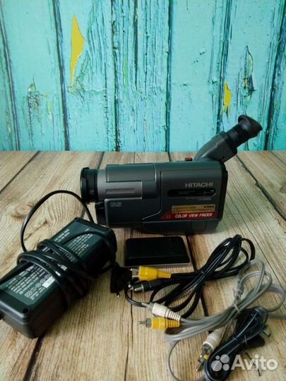 Видеокамера Hitachi. Оригинал