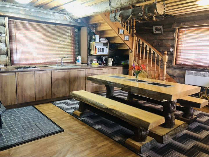 Дом 140 м² на участке 12 сот.