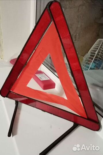 Новый Знак аварийной остановки