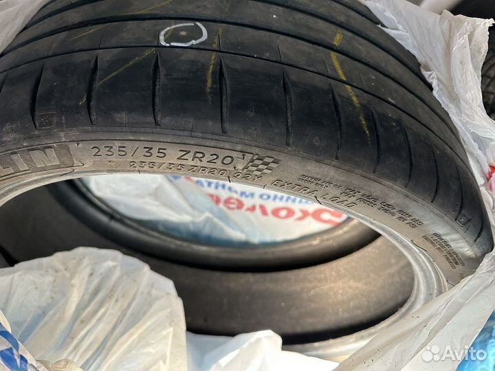 Michelin Pilot Sport 4 S Acoustic 235/35 R20