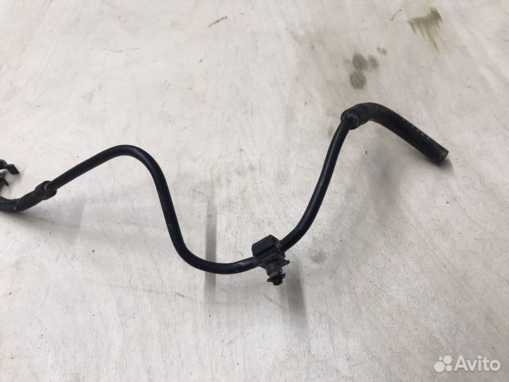 Трубка вакуумная 06K133241F, Octavia A7