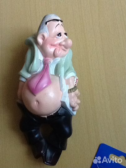 Фигурка на бутылку