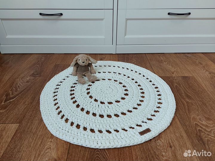 Коврик ручной работы