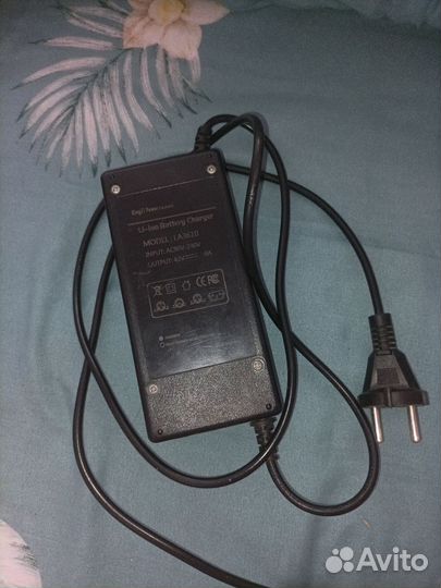 Зарядка для гироскутера