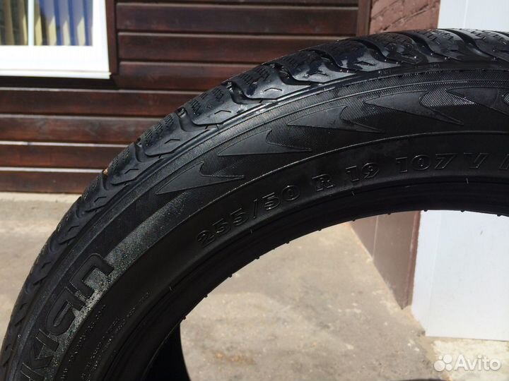 Nokian WR 255/50R19