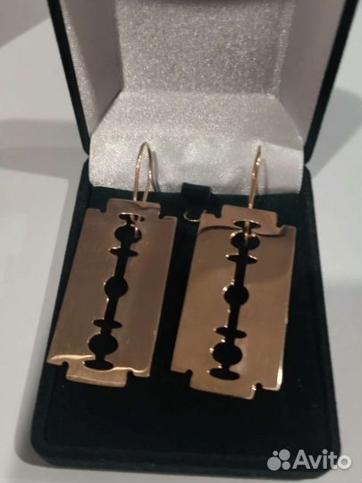 Золотые серьги