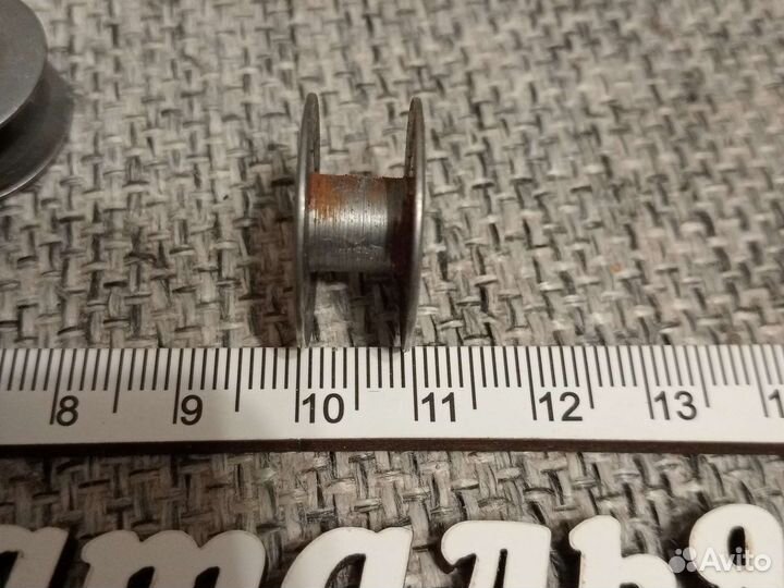 Шпулька для швейной машинки