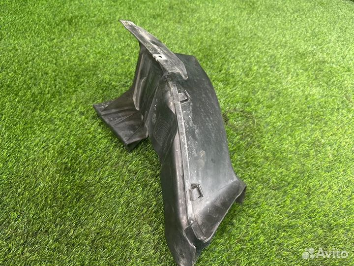 Воздуховод охлаждения тормозов передний правый Bmw