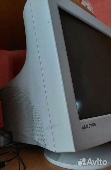 Монитор samsung SyncMaster 753DFX