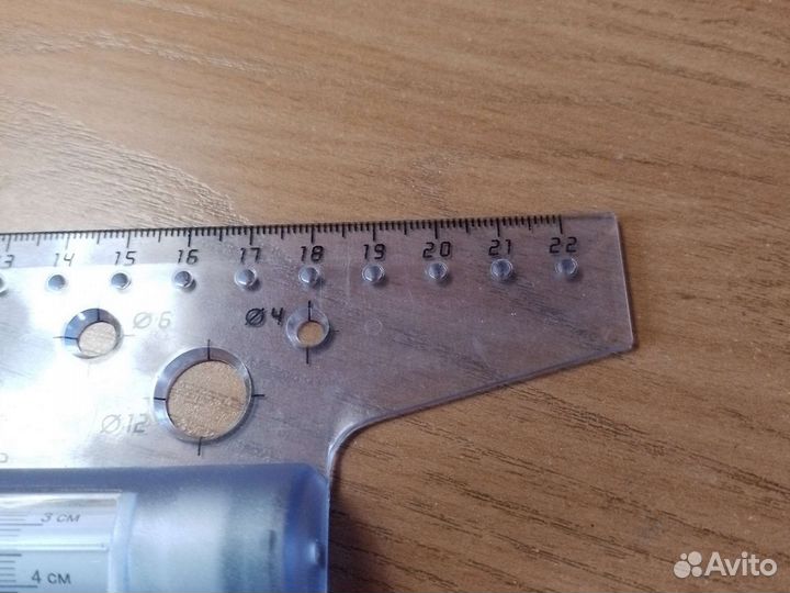 Рейсшина-линейка 22 см стамм