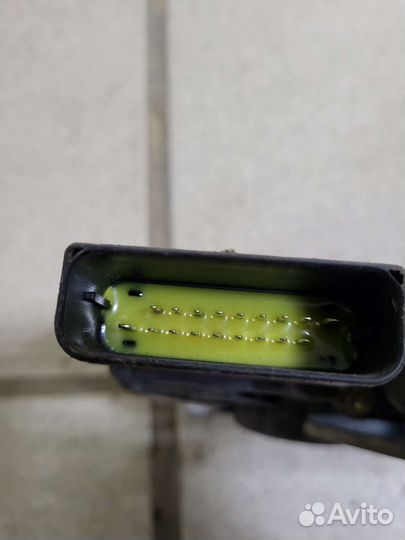 Моторчик стеклоподъемника задний skoda octavia 1