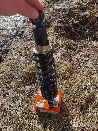 Амортизатор передний