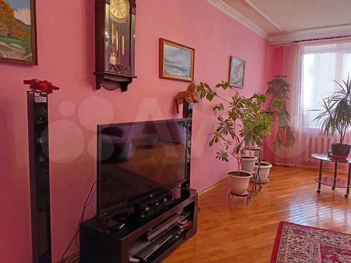 3-к. квартира, 121 м², 5/6 эт.