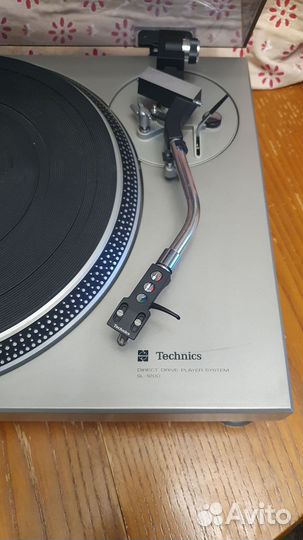 Проигрыватель винила Technics SL - 1200