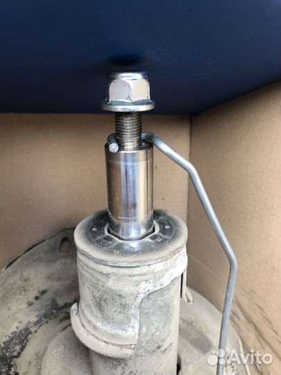 Стойка амортизатораcrv,перед. правая 51611T1CE02