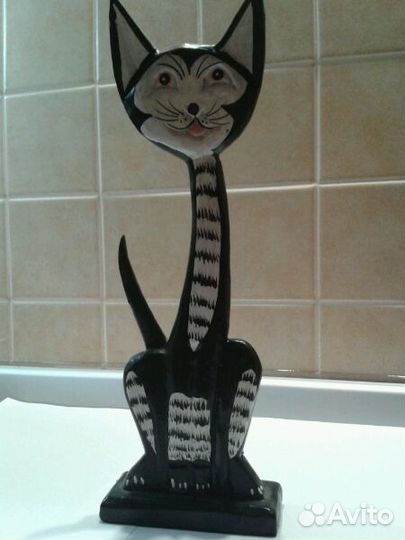 Фигурка деревянная 