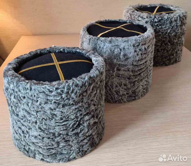 Папаха меховая из каракуля серого цвета