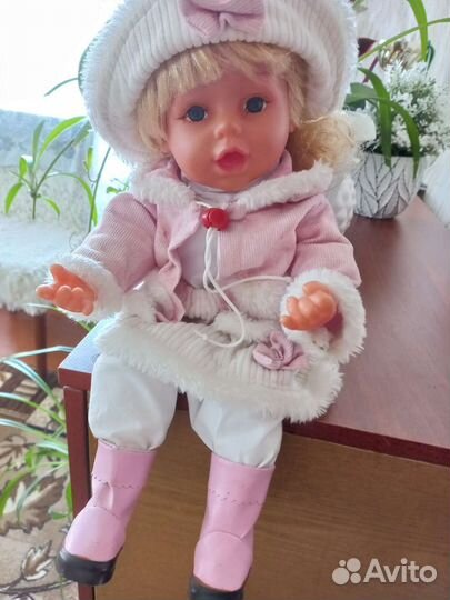 Кукла состояние новая