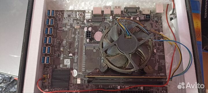 Материнская плата