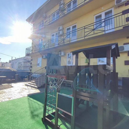 Гостиница, 600 м²
