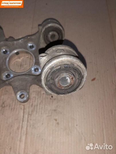 Кулак задний левый Honda CR-V 3 (2006 - 2009)