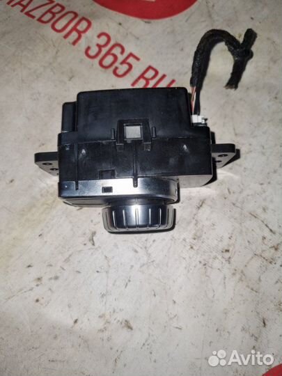 Джойстик управления мультимедиа Mercedes-Benz Cla