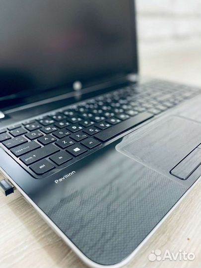 Ноутбук HP Pavilion 15 Notebook PC