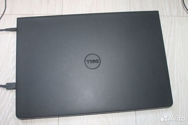 Ноутбук Dell Inspiron 3552
