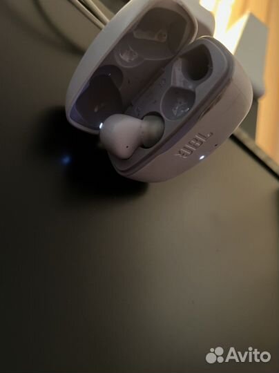 Наушники JBL Tune 215TWS, фиолетовый