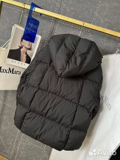 Max Mara пуховик женский