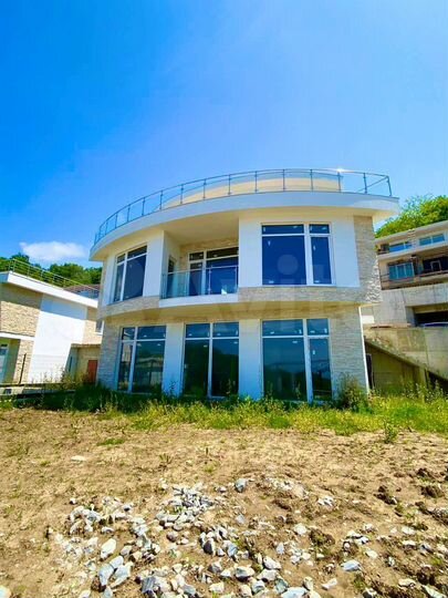 Коттедж 347 м² на участке 6,6 сот.