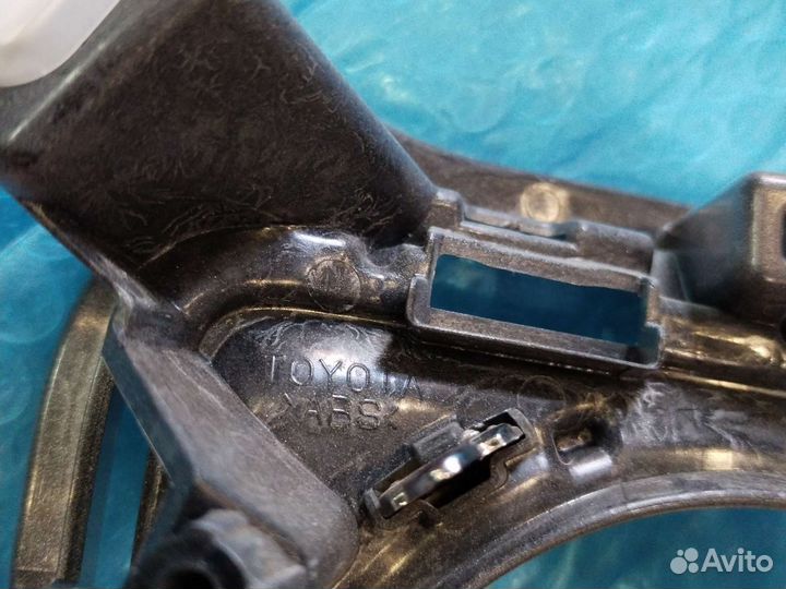 Накладка птф Ленд Крузер 200 NEW 2012-2015 левая