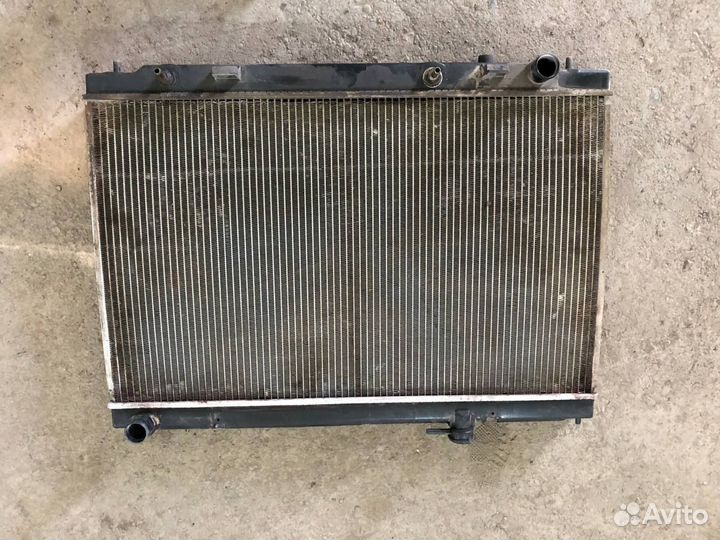 Радиатор Infiniti M 35 / Nissan Fuga
