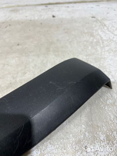 Накладка на бампер передняя левая Renault Sandero