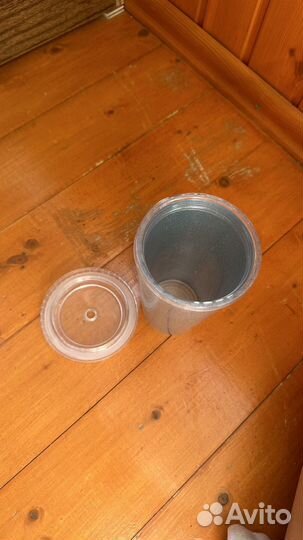 Стакан с трубочкой