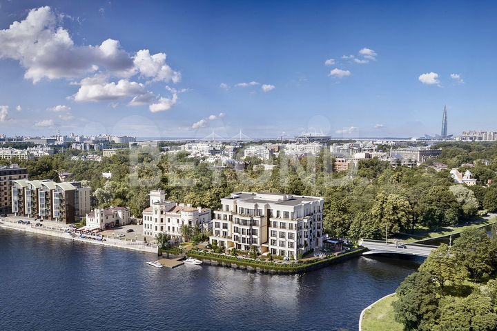 4-к. квартира, 172,7 м², 2/5 эт.