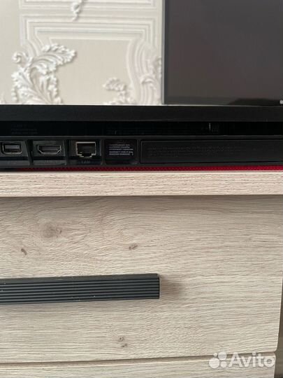 Sony playstation 4 slim