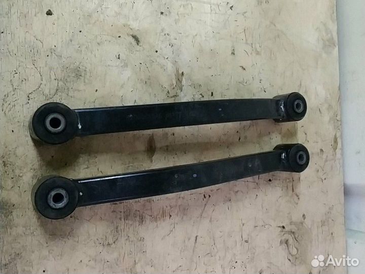 52060015AE Рычаг задний верхний Jeep Wrangler JK