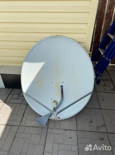 Антенна спутниковая